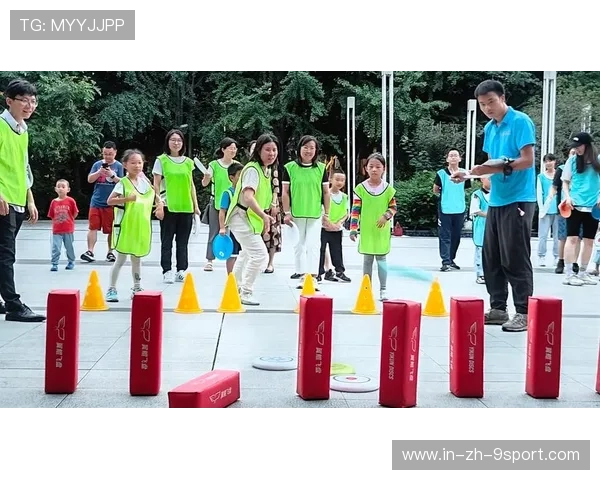 _飞盘运动嘉年华：趣味合作的极致体验_，飞盘运动比赛